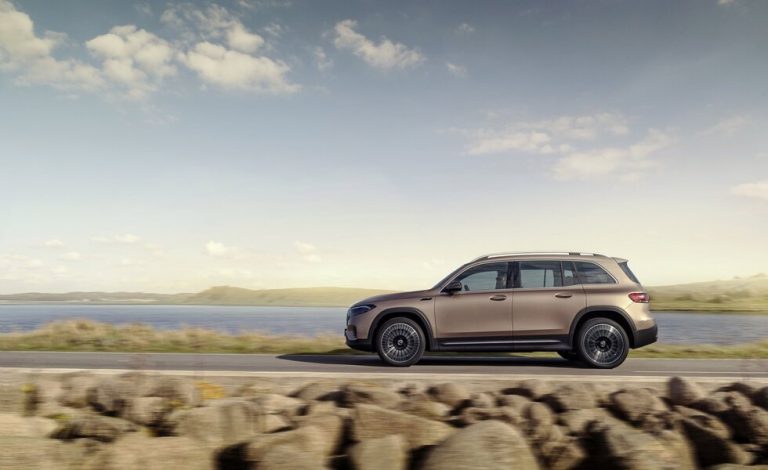 Mercedes-Benz EQB. Tuyo desde 58.000 euros