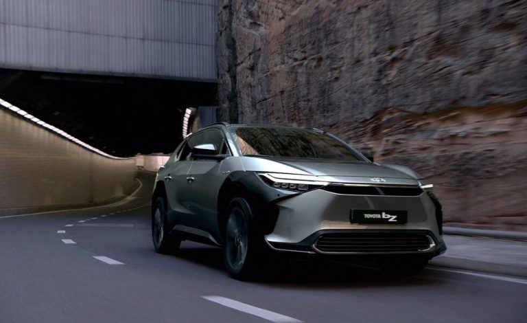 Toyota bZ4X. El SUV eléctrico de Toyota se vende en Reino Unido
