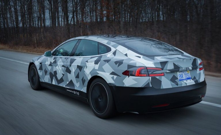 Este Tesla Model S tiene unas baterías experimentales y ofrece 1.210 kilómetros de autonomía