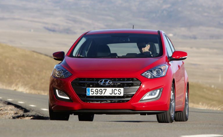 Hyundai i30. Presenta batalla