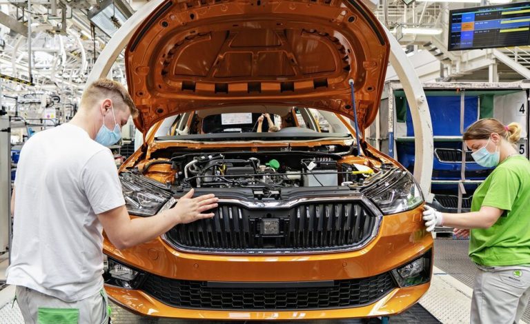 Skoda fabricó más de 800.000 vehículos en 2021