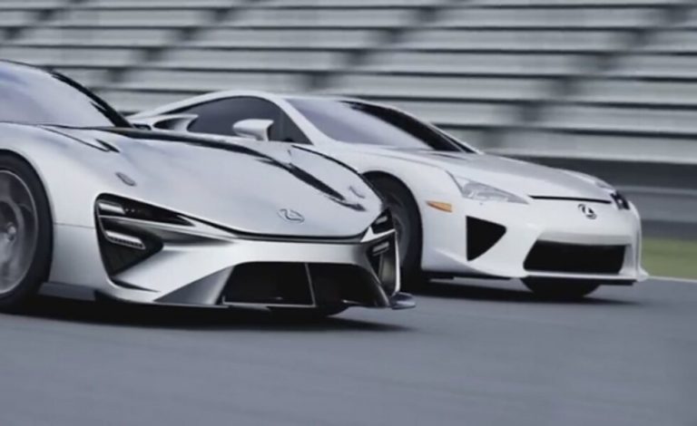 El Lexus LFA y el Lexus Electrified Sport Concept ruedan juntos en circuito