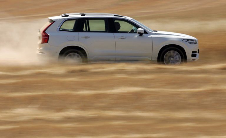 Volvo XC 90 D5 AWD Momentum. Carácter sueco, tacto alemán