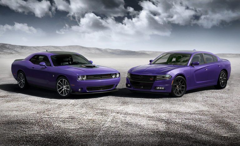 Dodge Challenger y Charger. El color Plum Crazy regresa de los años 70