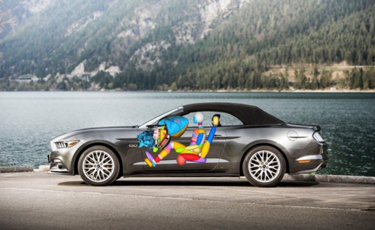 Ford Mustang. Estrena un revolucionario airbag de rodillas
