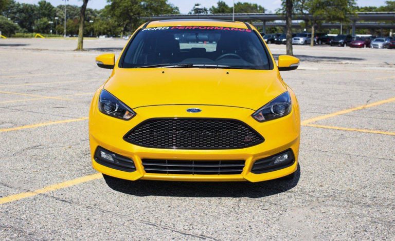 Ford Focus ST. Tocado por la varita mágica de Ford Performance