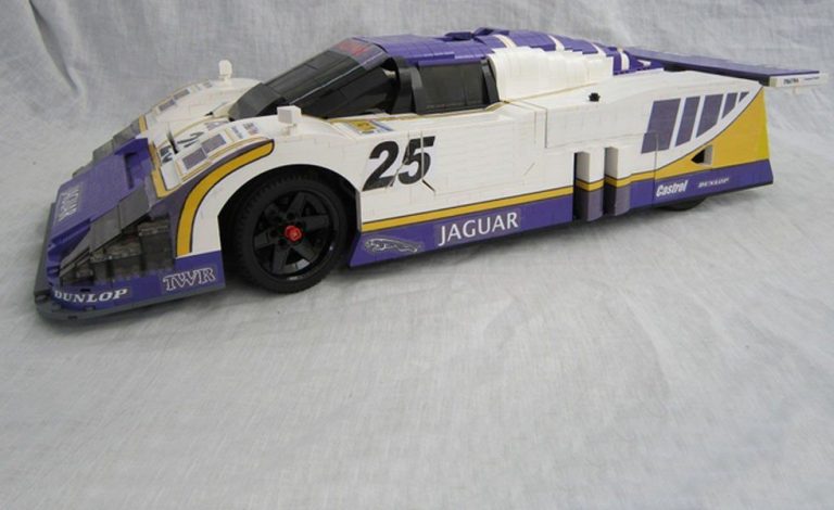 Jaguar XJR-9. En versión LEGO todo es mejor