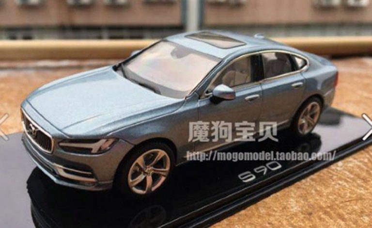 Volvo S90. El buque insignia… a escala