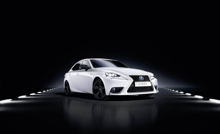 Lexus IS 300h Sport Edition. Estrena un acabado más deportivo