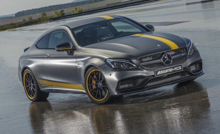 Mercedes-Benz C63 Coupé Edition 1. Vestido como un auténtico DTM