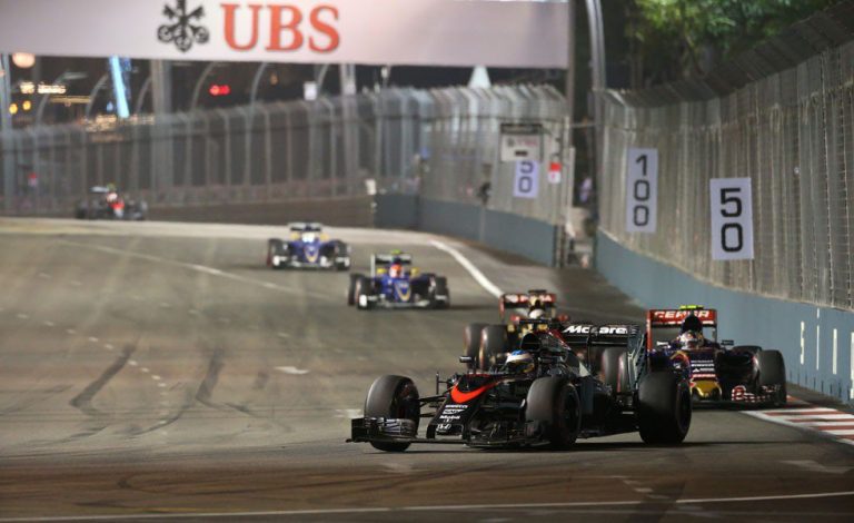 Alonso. Ni siquiera en Singapur