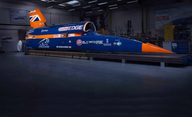 Bloodhound SSC. Listo para alcanzar los 1.609 km/h sin levantar el vuelo