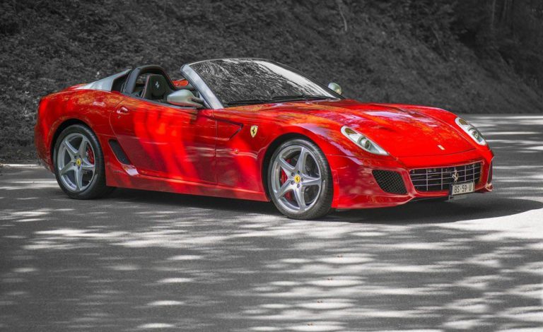 Ferrari 599 SA Aperta. Se subasta este singular Cavallino Rampante