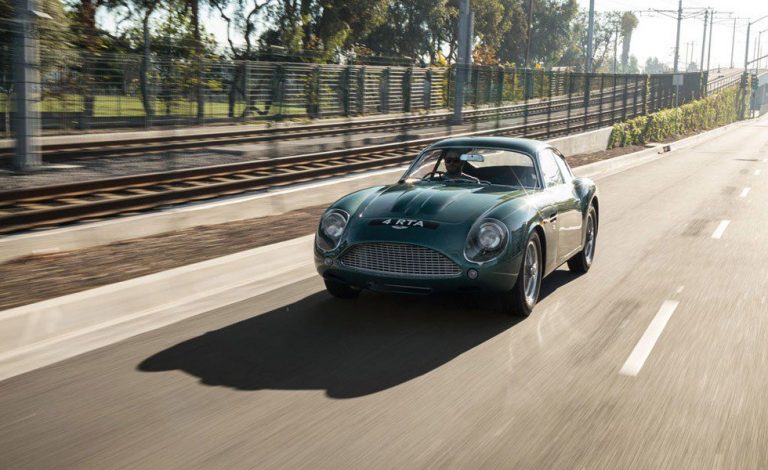 Aston Martin DB4 Zagato. Este exclusivo ejemplar sale a subasta