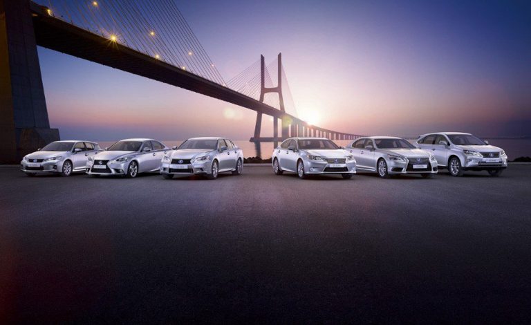 Toyota vuelve a ser líder. VW y GM por detrás