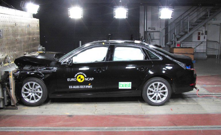 Cinco estrellas. Audi A4 y los Honda HR-V y Jazz buen resultado