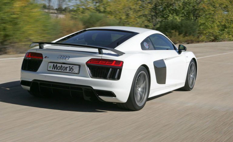 Audi R8 V10 Plus. Esto sí es un deportivo