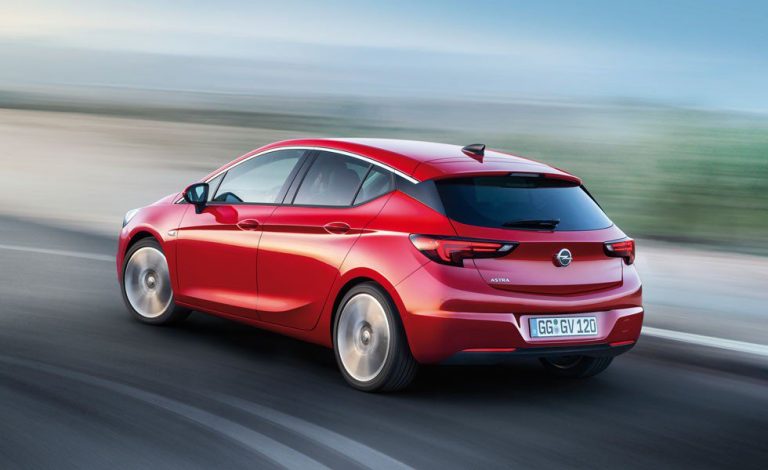 Opel Astra 2016. Con más músculo