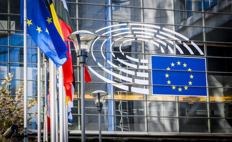 Acuerdo en Bruselas. Luz verde a los test de carretera