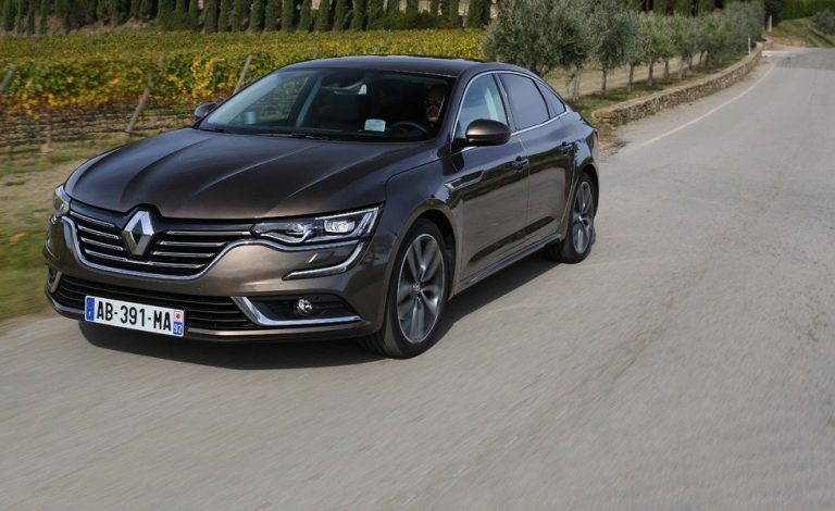 Conducimos el Renault Talisman. Quiere recuperar el tiempo perdido
