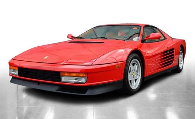 Ferrari Testarossa. Hoy puedes estrenar un deportivo de 1990