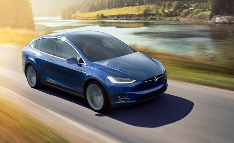 Tesla Model X 70D. Esta es su nueva versión de acceso