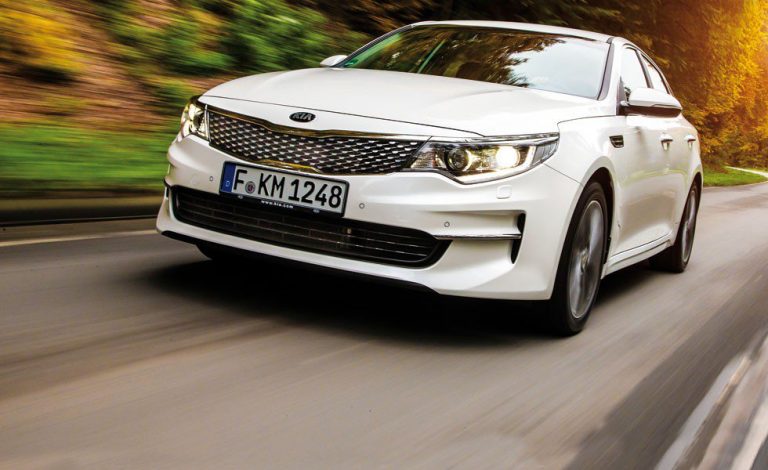 Kia Optima 2016. Más fondo que forma