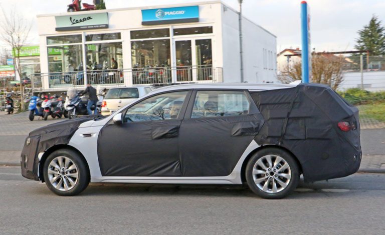 Kia Optima Wagon. Recta final