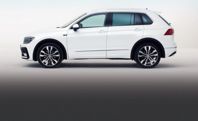 Volkswagen Tiguan. En la calle en marzo