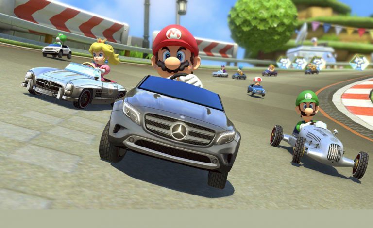 Super Mario corre con Mercedes