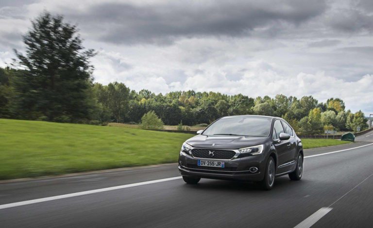 DS introduce el sistema Apple Carplay en sus coches