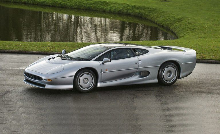 Jaguar XJ220. A la venta esta leyenda por 325.000 euros