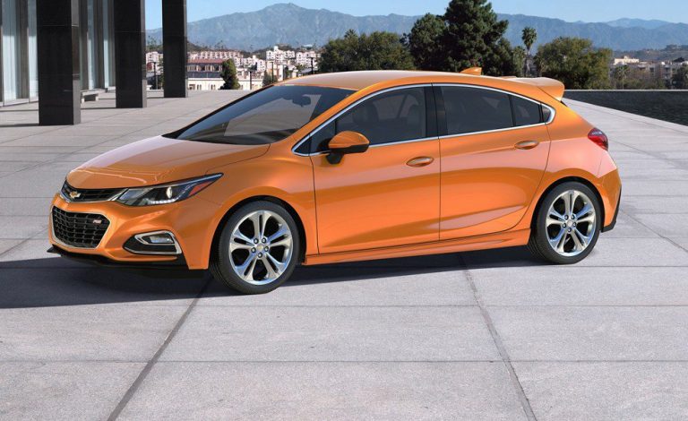 Chevrolet Cruze Hachback. Así es el nuevo compacto americano