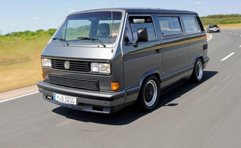 Porsche B32. Una Volkswagen Transporter de altas prestaciones