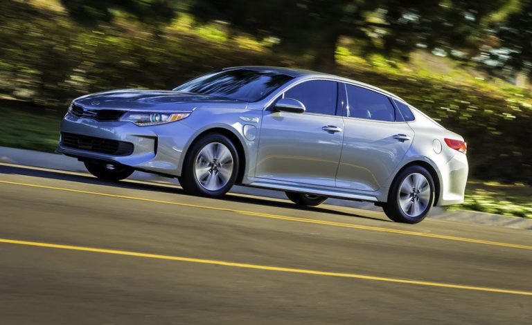 Kia Optima Hybrid y Kia Optima Plug-In Hybrid. Apuesta eléctrica