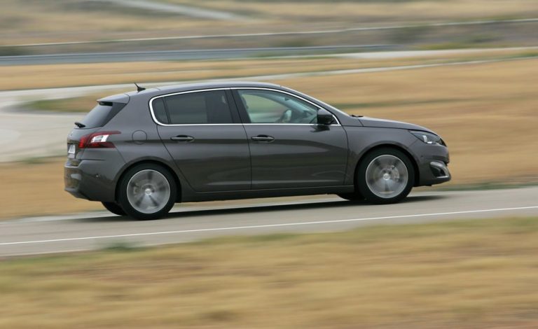 Consumos reales de PSA. De 1,3 a 1,8 l/100 km más que los homologados