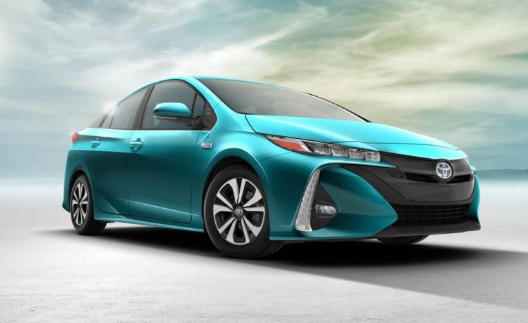 Toyota Prius plug in. Llega la versión enchufable