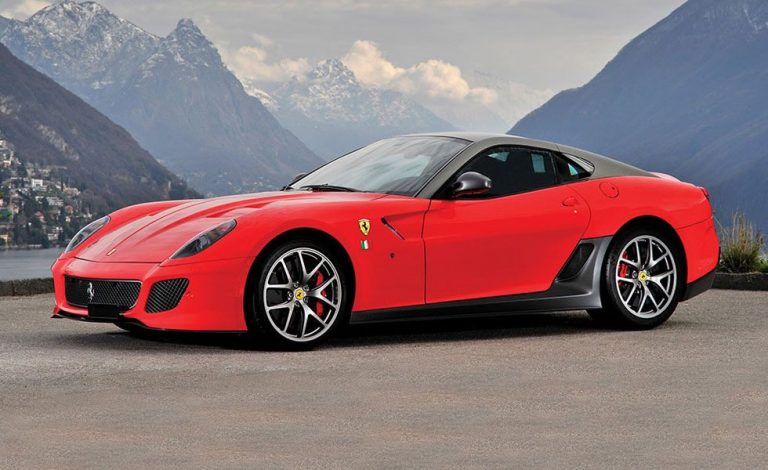 Ferrari 599 GTO. Estrena una unidad del año 2011