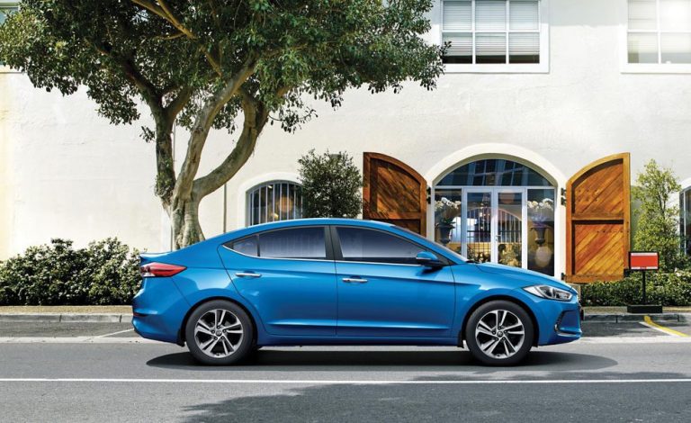 Hyundai Elantra 2016. Pinta muy bien.