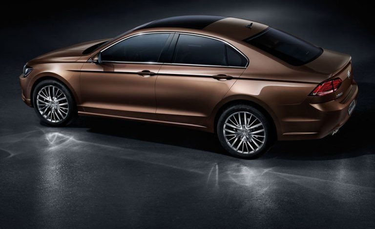 Volkswagen Lamando. Un Jetta CC