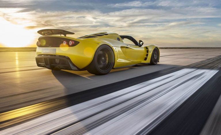 Hennessey Venom GT Spyder. Alcanza 427,4 km/h