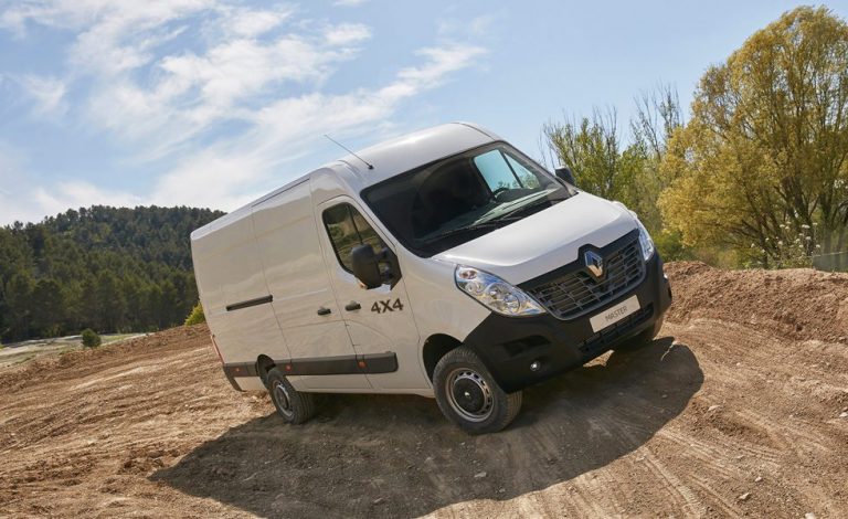 Renault Master 4×4. Nada le para