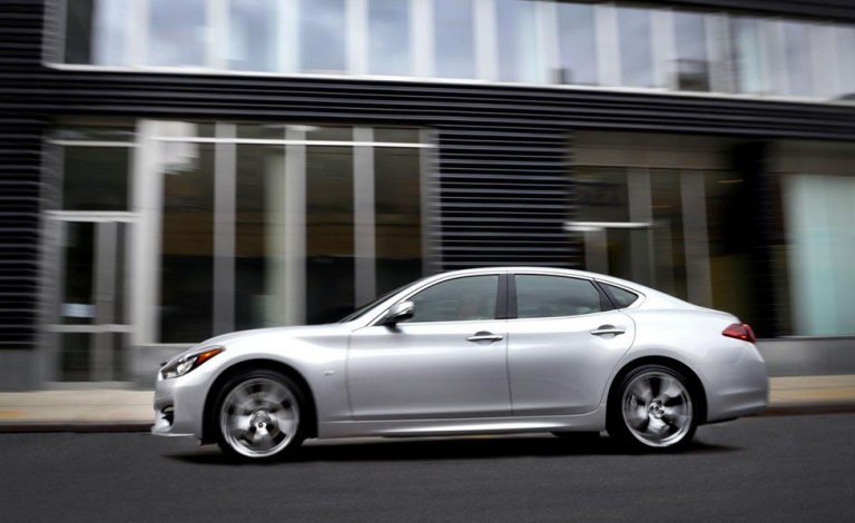 Infiniti Q70. Energías renovadas