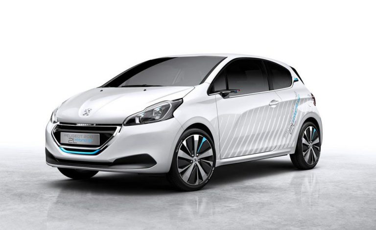 Peugeot 208 HYbrid Air 2L Concept. Con aire comprimido