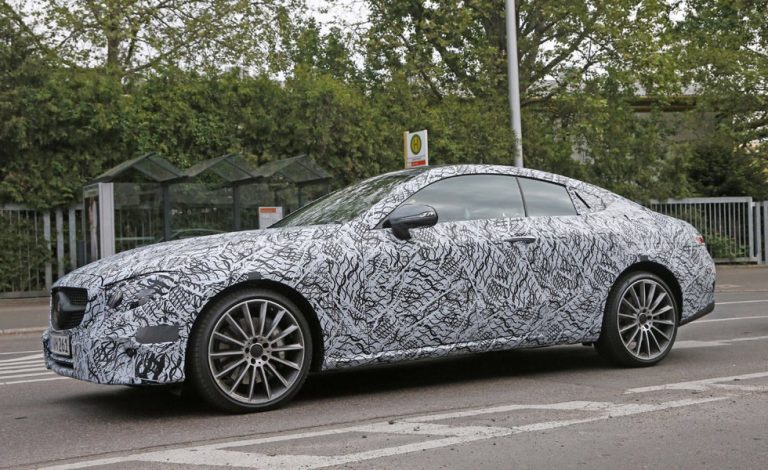 Mercedes Clase E Coupé. Más cerca