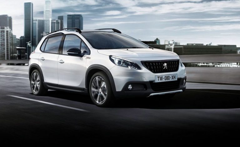 Peugeot 2008. Refuerza el ataque