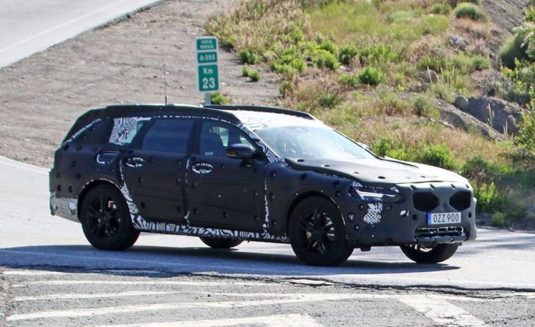 Volvo V90 Cross Country. Todocamino a lo grande