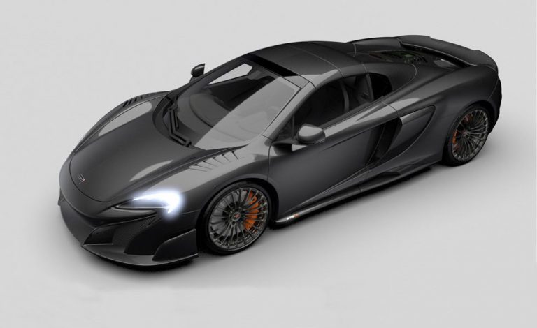 McLaren MSO Carbon Series 675 LT Spider. Con traje de carbono