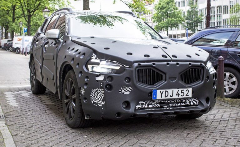 Volvo XC60 2017. ¿Camuflado o acorazado?