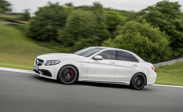 Mercedes AMG C63 y C63 S. Berlinas de altos vuelos
